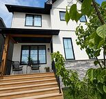 Beautiful Duplex in Rockland Park