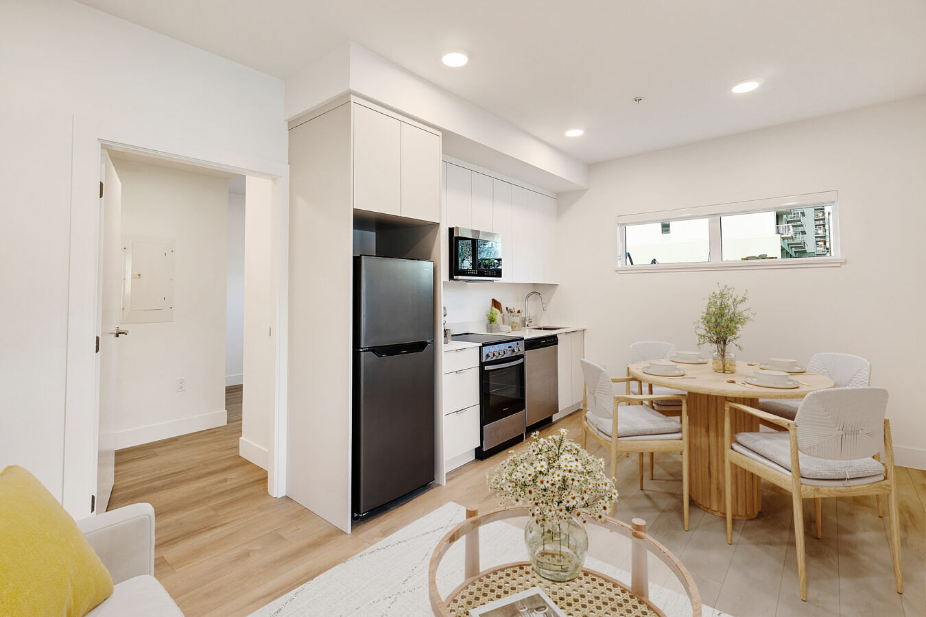 Victoria 2 bedrooms Apartment for rent. Property photo: 667381-1