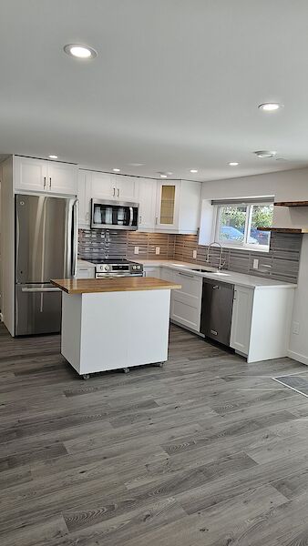 Calgary 2 + Den bedrooms Basement for rent. Property photo: 668018-2