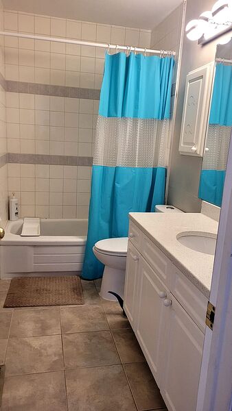 Calgary 1 bedroom Room For Rent for rent. Property photo: 668209-3