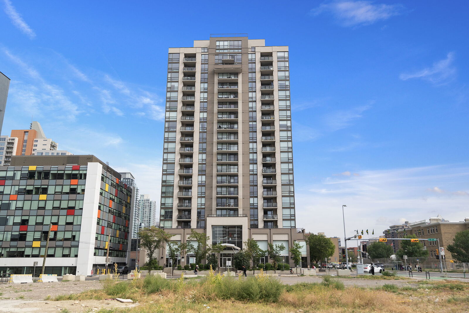Calgary 1 + Den bedrooms Condo Unit for rent. Property photo: 668305-1