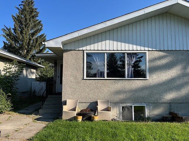 Calgary 4 bedrooms Duplex for rent. Property photo: 669204-1
