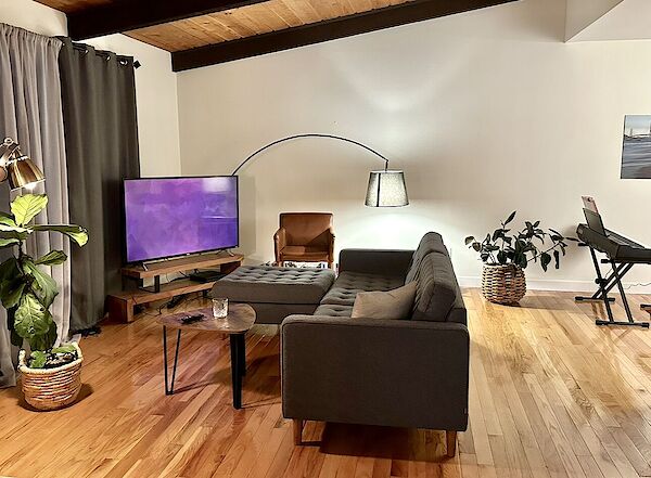 Calgary 4 bedrooms House for rent. Property photo: 669267-2