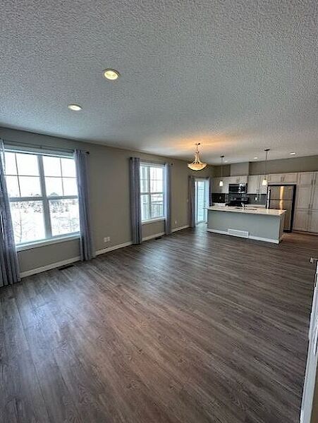 Calgary 3 bedrooms Townhouse for rent. Property photo: 669296-3