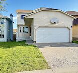 3 bed 2.5 bath home in the heart of Monterey Park