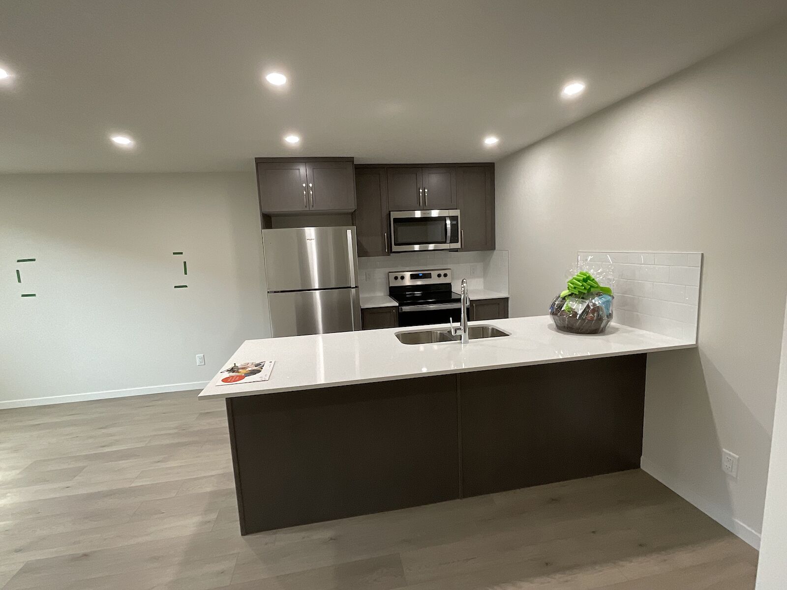 Calgary 2 bedrooms Condo Unit for rent. Property photo: 669799-1