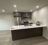 ✨ Brand New Modern Unit – Move-In Ready with Full Amenities! ✨