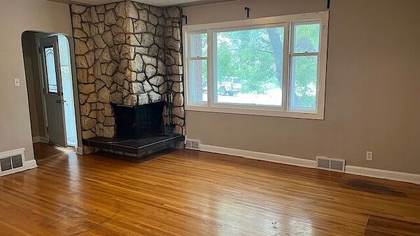 Calgary 2 bedrooms Main Floor for rent. Property photo: 670454-2