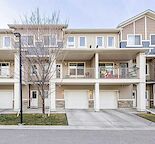 Cozy 2 bedroom Townhouse 6months - 1 year lease