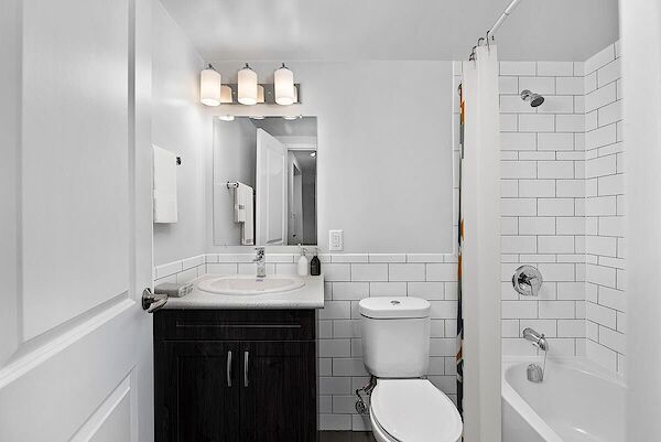 Toronto 3 bedrooms Apartment for rent. Property photo: 670785-3