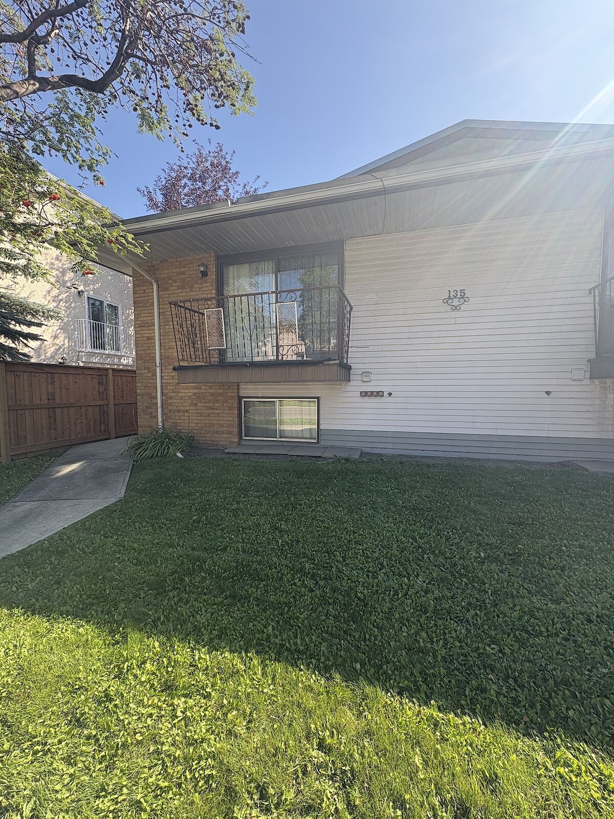 Calgary 2 bedrooms Fourplex for rent. Property photo: 670964-1