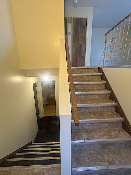 Calgary 2 bedrooms Fourplex for rent. Property photo: 670964-3
