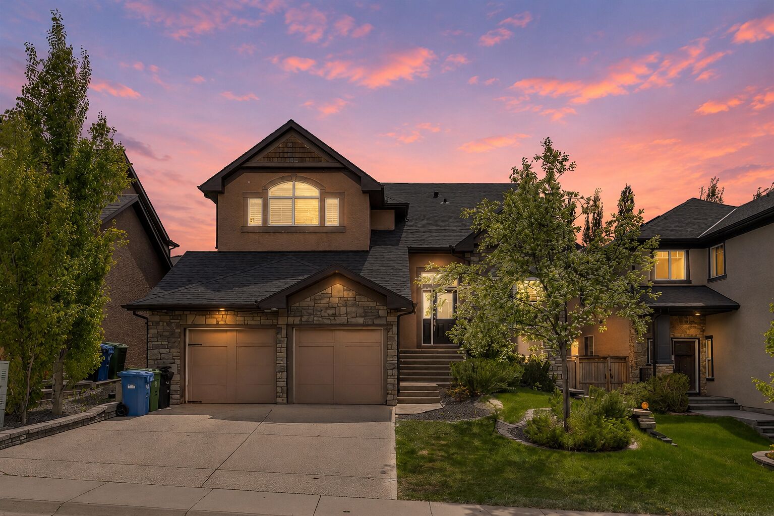 Calgary 7 bedrooms House for rent. Property photo: 671955-1
