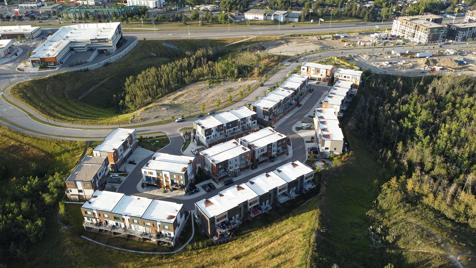 Calgary 3 bedrooms Townhouse for rent. Property photo: 671961-1