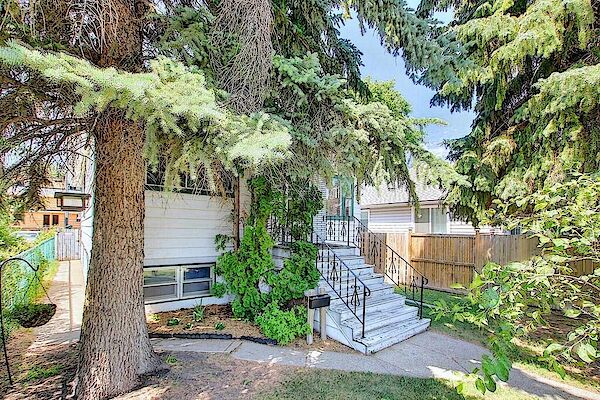 5 Bdrm & 2 Bthrm - Whole House & Garage