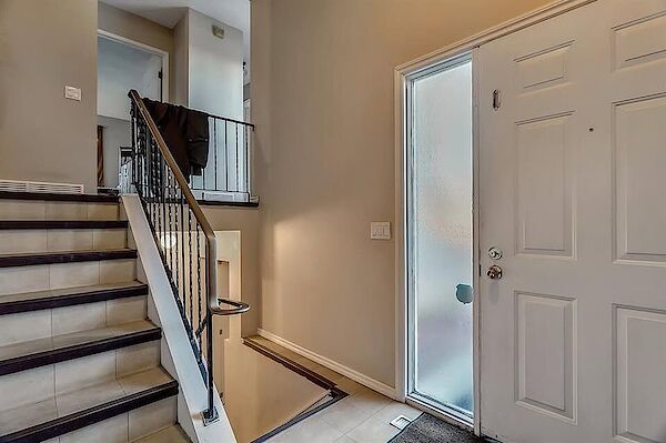 Calgary 1 bedroom Room For Rent for rent. Property photo: 674176-2
