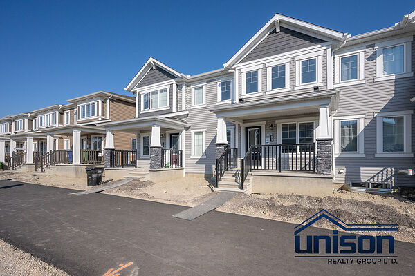 Unison Brand-New 3-Bedroom Townhouse with Double Garage