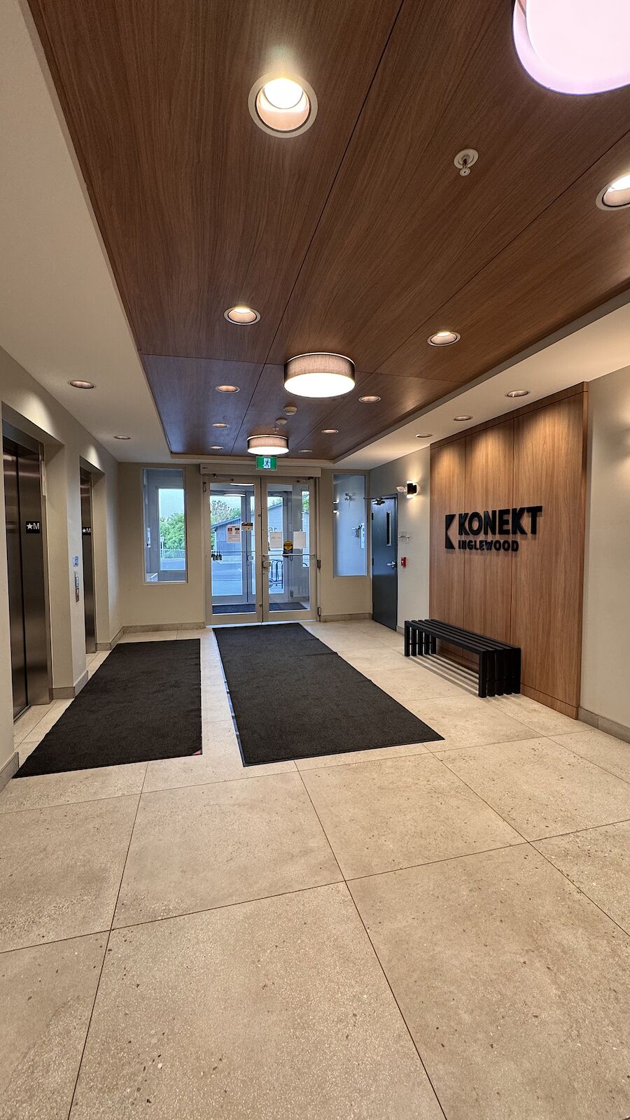 Calgary 1 bedroom Condo Unit for rent. Property photo: 674284-1