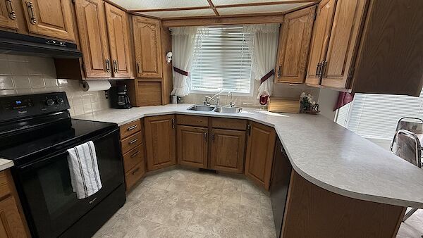 Calgary 3 bedrooms House for rent. Property photo: 674977-3