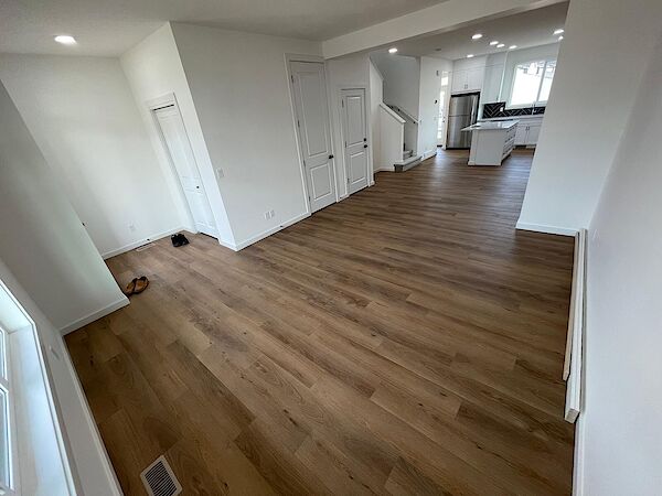 Calgary 3 + Den bedrooms Main Floor for rent. Property photo: 675671-3