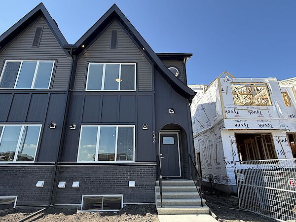 Modern 3 Bed, 2 Bath Upper Duplex by Truman – Garage & Utilities Included