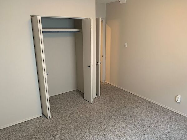 Calgary 1 bedroom Condo Unit for rent. Property photo: 675925-3
