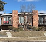 Cosy 2 bedroom apartment, walking distance to downtown Calgary