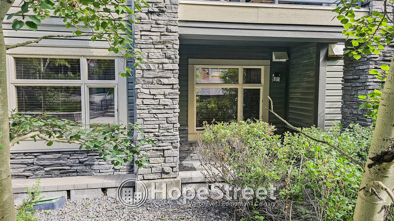 Calgary 1 bedroom Condo Unit for rent. Property photo: 676604-1