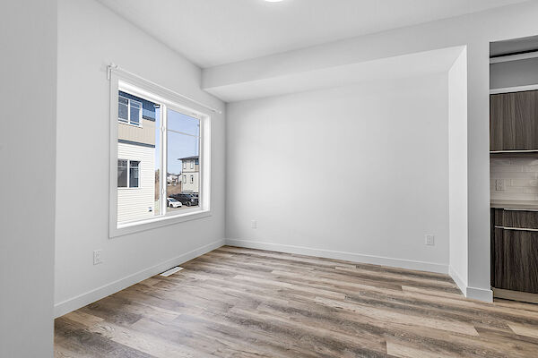 Edmonton 2 + Den bedrooms Townhouse for rent. Property photo: 676751-2