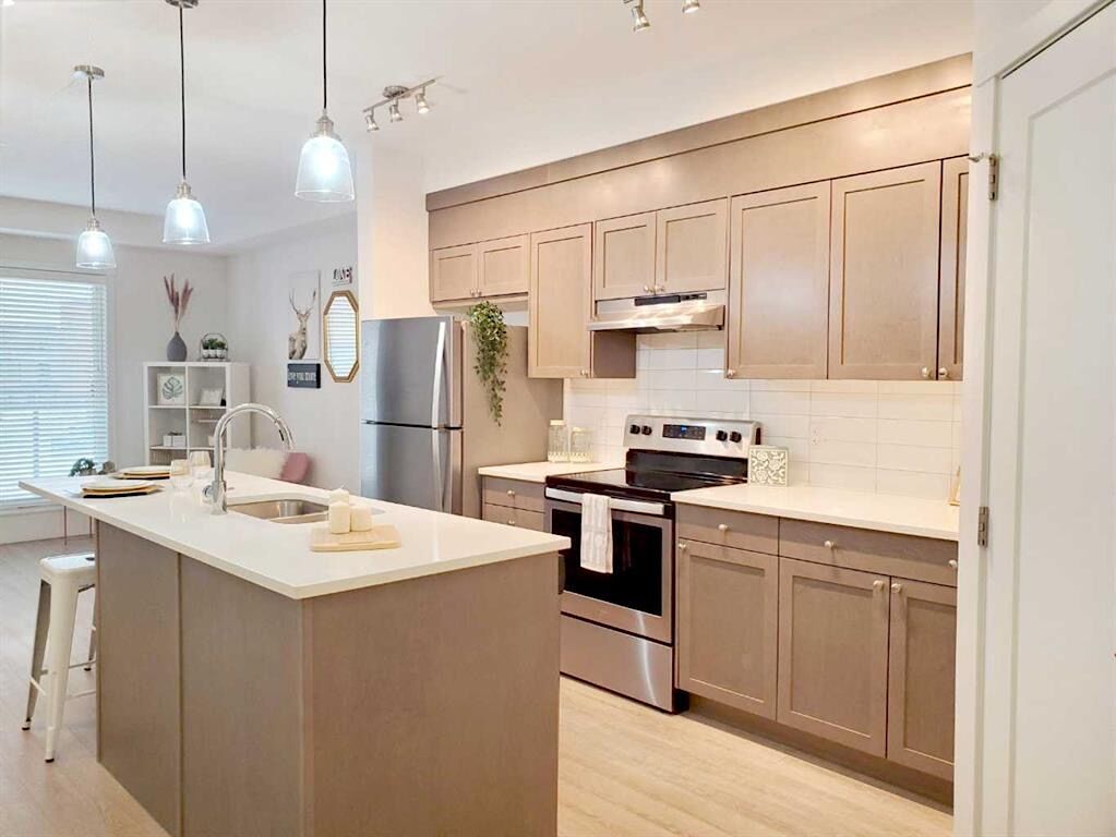 Calgary 1 bedroom Condo Unit for rent. Property photo: 677807-1