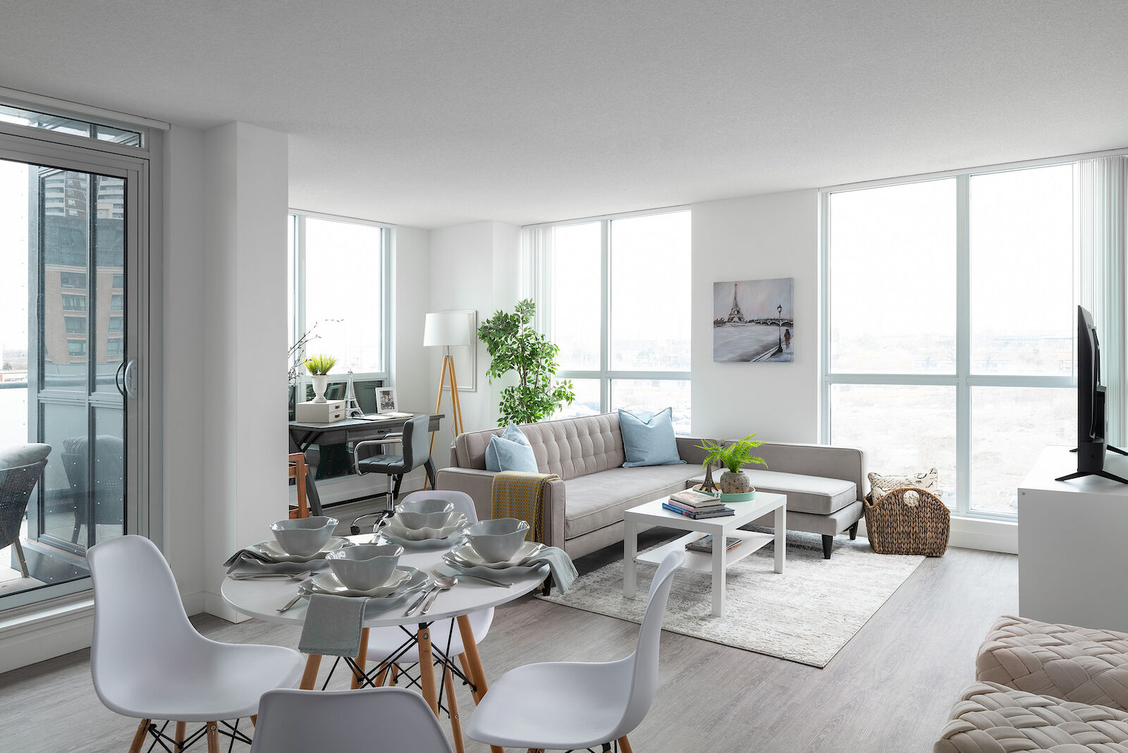 Photo inspiration: Visual Reference: Toronto Pet Friendly Apartment For Rent Emery Crossing