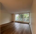 HUGE LIVING ROOM , 2 BED WITH BALCONY AND PARKING