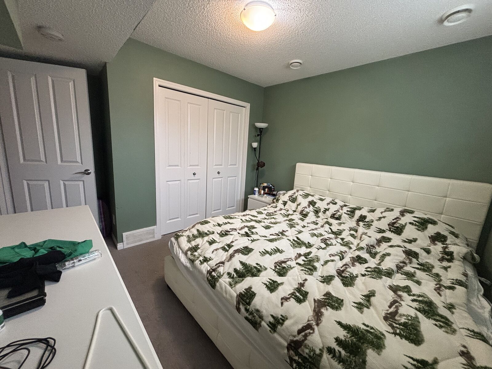 Calgary 1 bedroom Basement for rent. Property photo: 679359-1