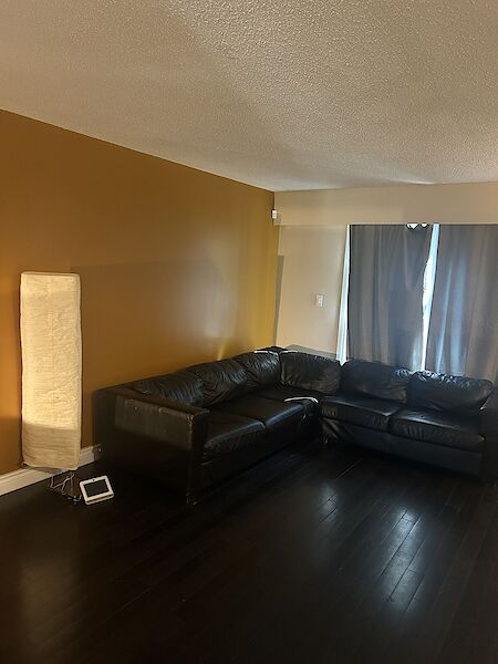 Calgary 2 bedrooms Townhouse for rent. Property photo: 679389-2
