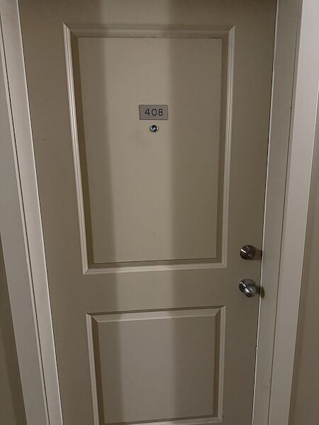 Calgary 1 + Den bedrooms Condo Unit for rent. Property photo: 679814-3