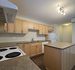UPDATED 3 BED W/ IN SUITE LAUNDRY AVAILABLE SOON!