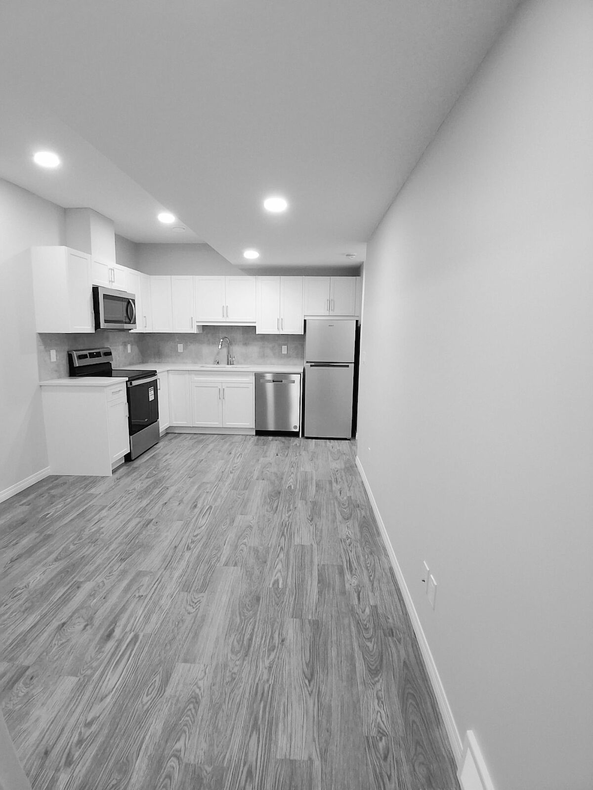 Calgary 2 bedrooms Basement for rent. Property photo: 680981-1
