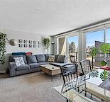 Bright 2 Bedroom Condo