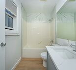 Fully Renovated beautiful Townhouse near downtown