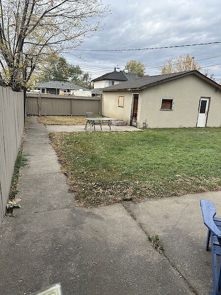 Calgary 1 bedroom Room For Rent for rent. Property photo: 681333-2