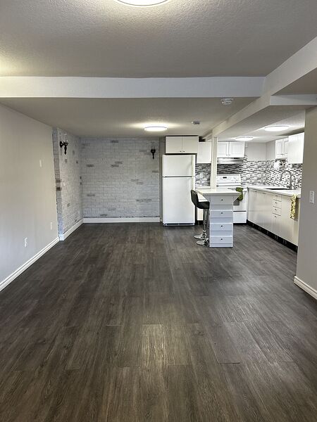 Cochrane 1 bedroom Basement for rent. Property photo: 681716-2