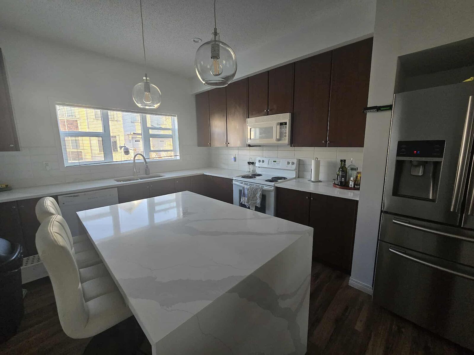 Calgary 3 + Den bedrooms Townhouse for rent. Property photo: 681775-1