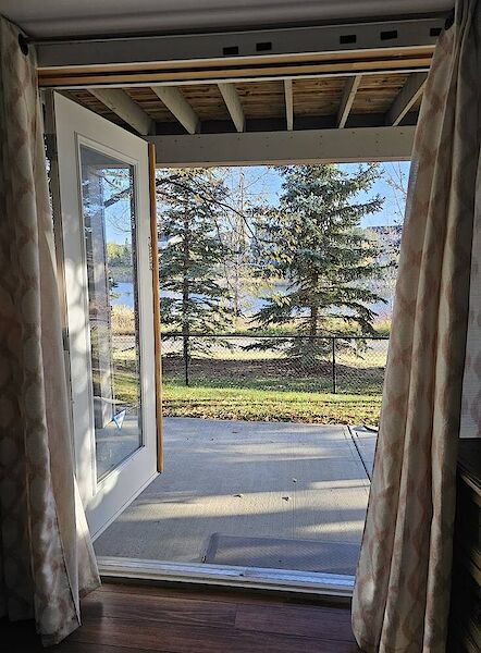 Calgary 3 + Den bedrooms Townhouse for rent. Property photo: 681775-3
