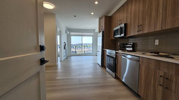 New 1-Bedroom Condo in Mahogany for rent starting immediately, free lake access