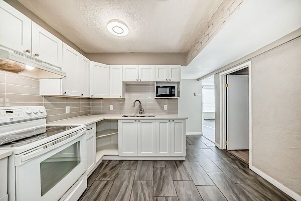Calgary 2 bedrooms Basement for rent. Property photo: 683330-3