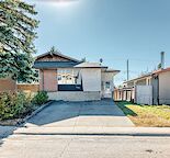 Spacious and Bright 2-Bedroom Basement Suite in Dover
