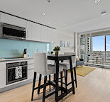 Beautiful 1 bed in Guardian