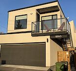 New central Calgary (Ramsay) studio apartment