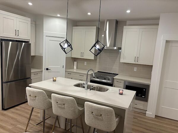 Calgary 2 bedrooms Condo Unit for rent. Property photo: 685562-2