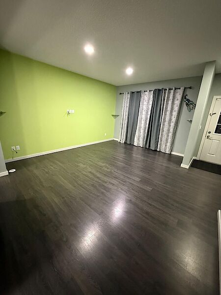Edmonton 3 bedrooms House for rent. Property photo: 685567-3